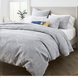 West Elm silky Tencel cotton ikat matelasse Duvet and shams for Full/queen